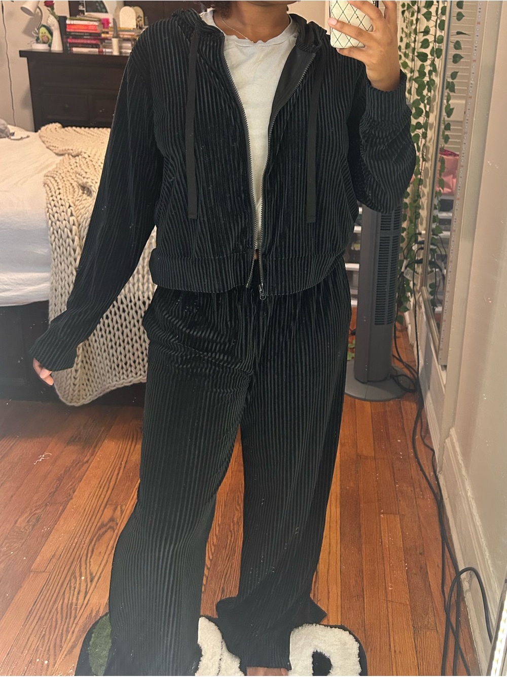 Women's Black Ribbed Velour Hoodie & Wide-Leg Pants Set